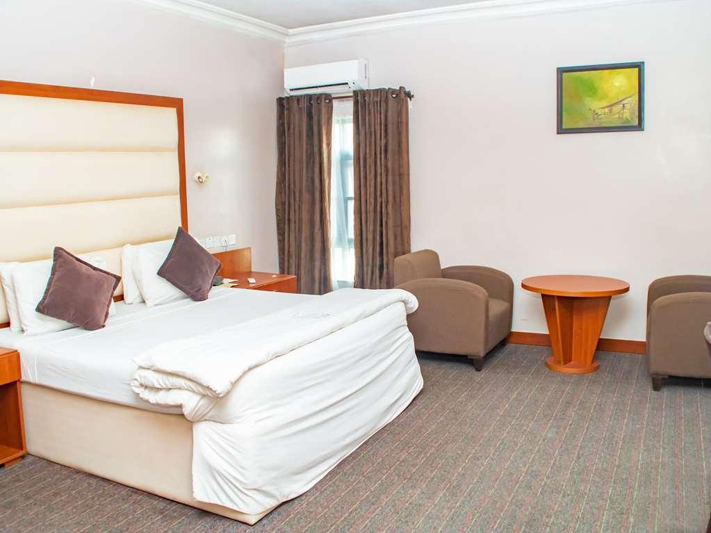 Denis Hotel Abuja Mobushipe Room photo